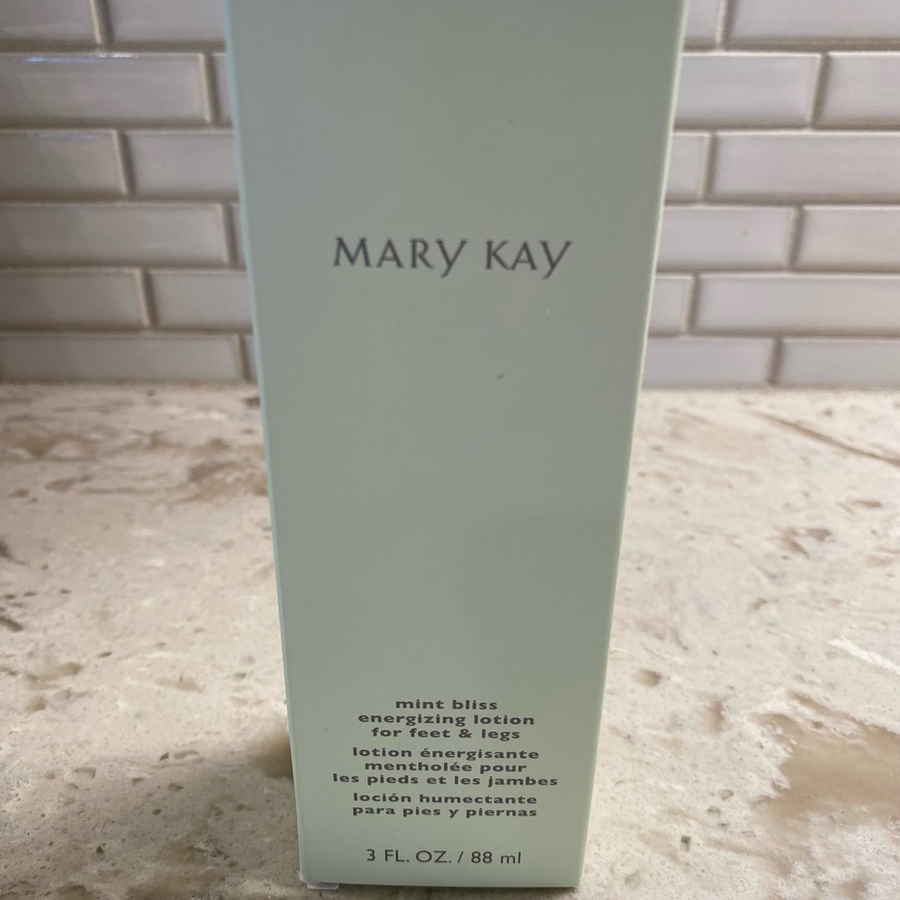 Mint Bliss Energizing Lotion for Feet and Legs